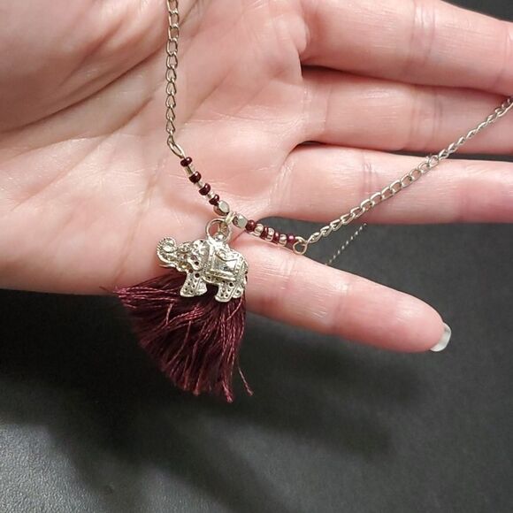 Silver tone elephant and tassel necklace - Picture 9 of 10